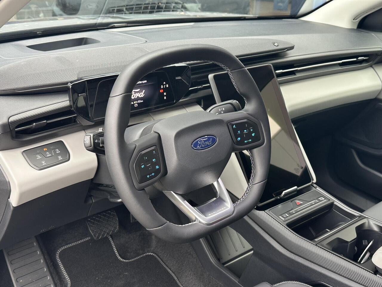 Ford EXPLORER Premium Extended Range RWD 77 kWh Driver assistance pack | B&O Premium audio