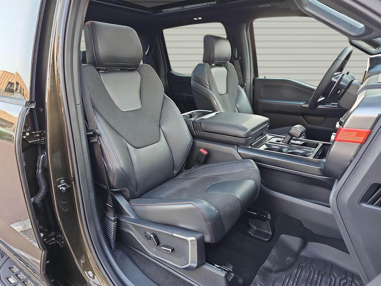 Ford F-150 2024 RAPTOR 37 PACKAGE B OF C RIJBEWIJS