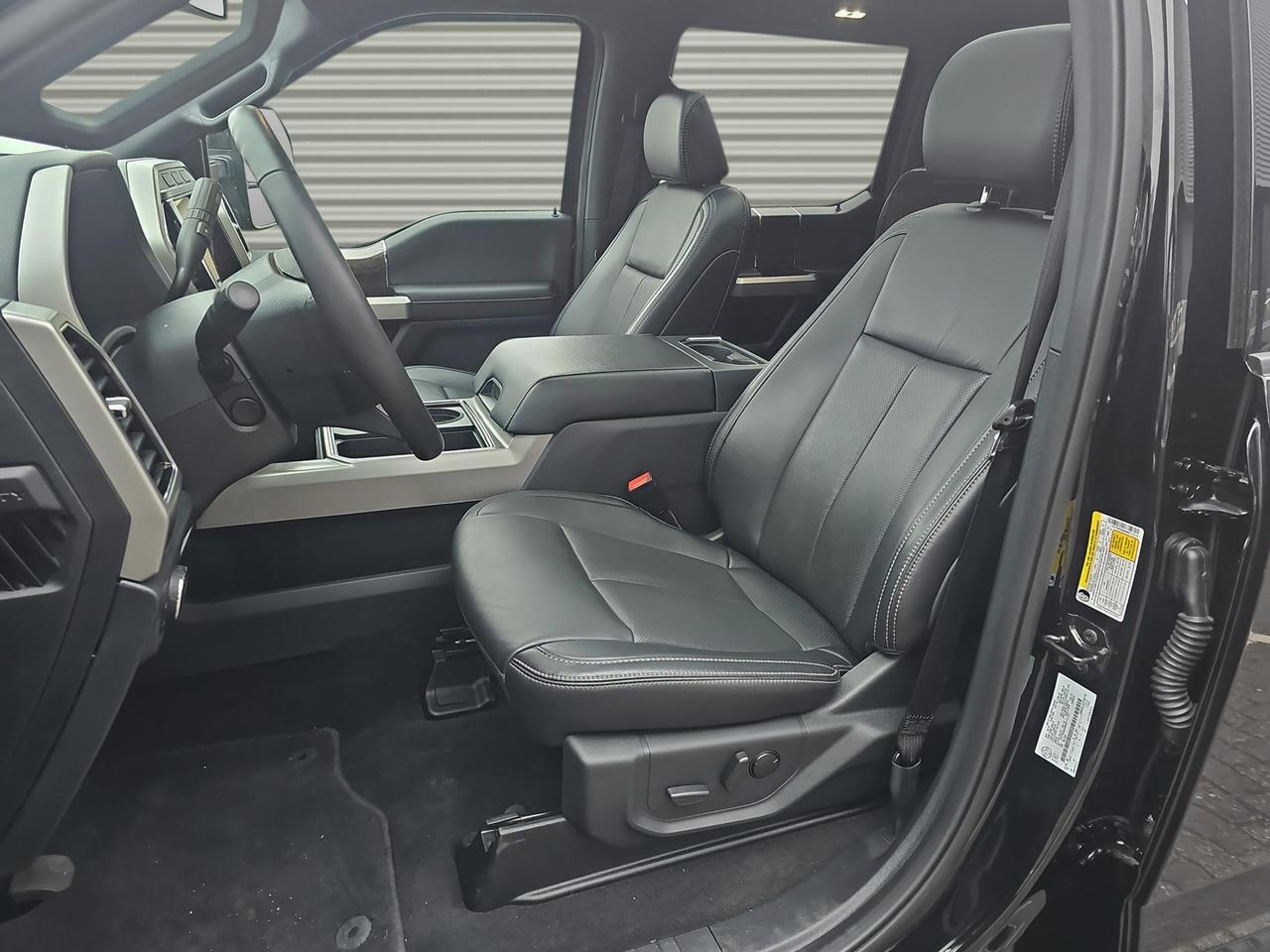 Ford F-250 SUPER DUTY LARIAT SUPERCHARGED BIG ASS BOS