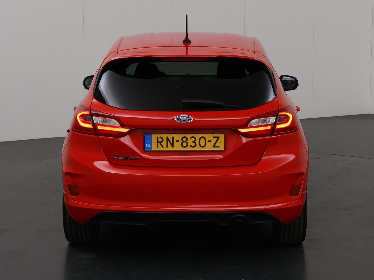 Ford FIESTA 1.0 EcoBoost ST-Line | Navigatie | Voorruitverwarming | Climate Control | Cruise Control | Parkeersensoren |