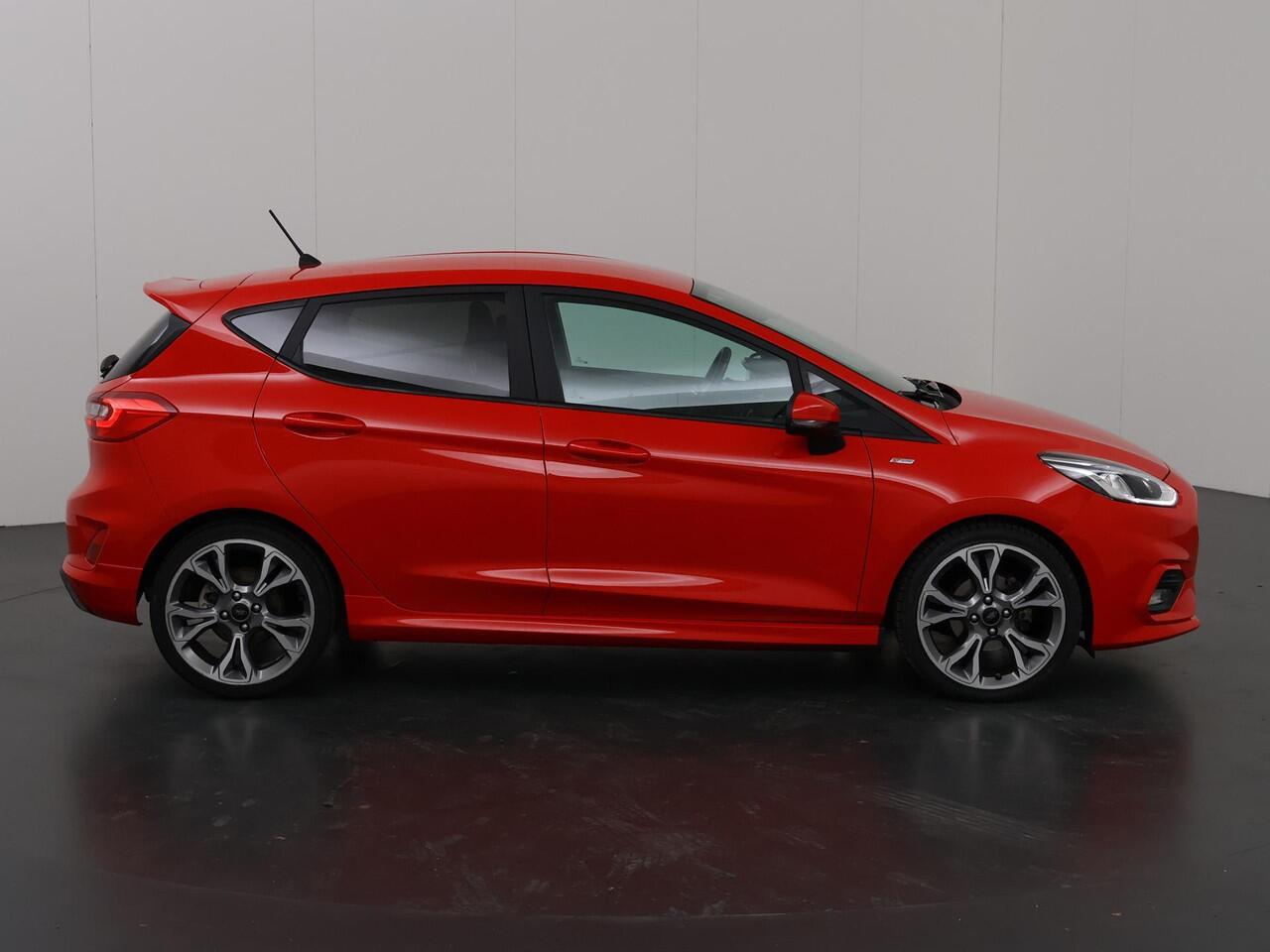 Ford FIESTA 1.0 EcoBoost ST-Line | Navigatie | Voorruitverwarming | Climate Control | Cruise Control | Parkeersensoren |