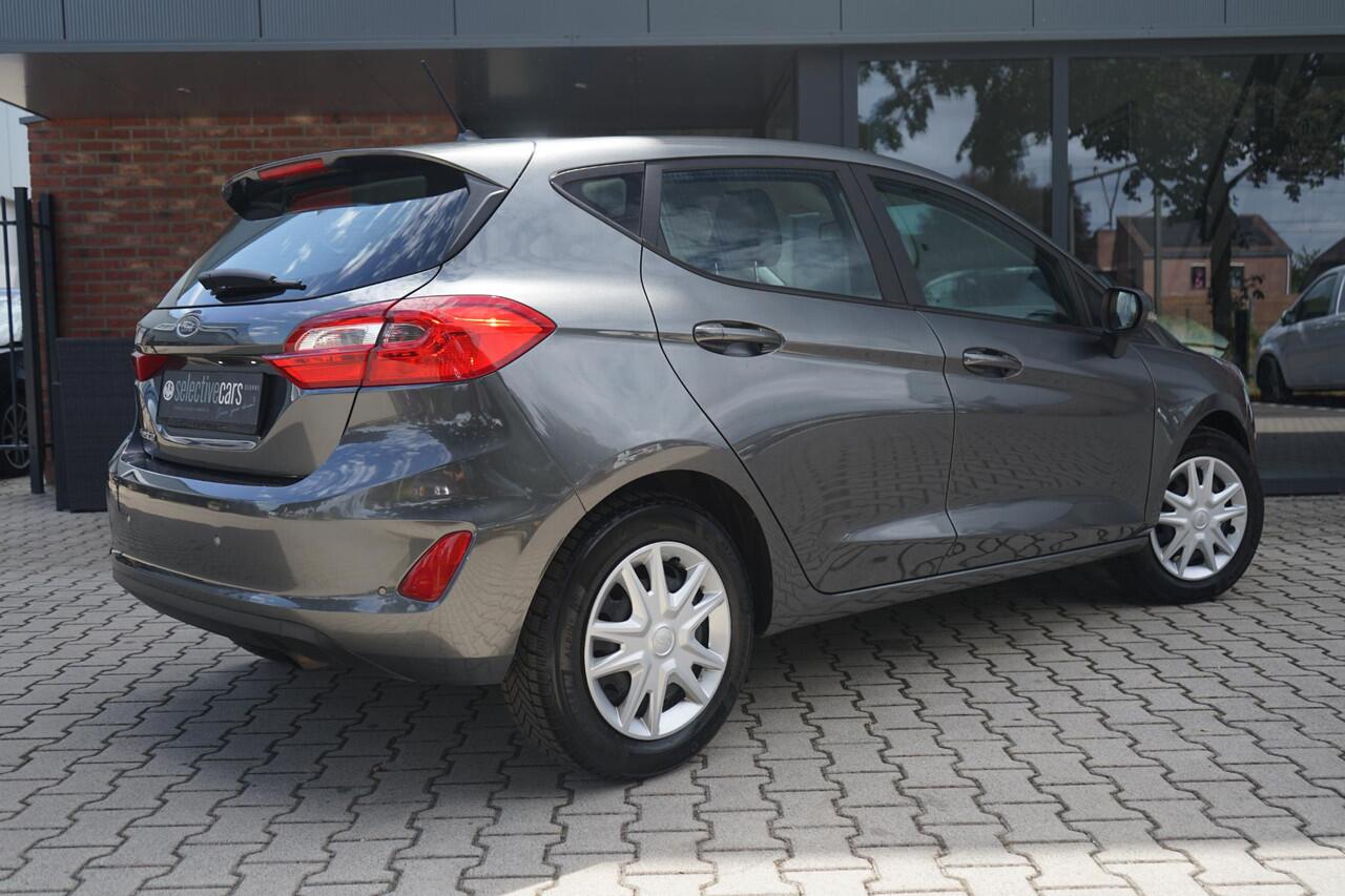 Ford FIESTA 1.1 Cool& Connect , 5-deurs, Magnetic Gray, Applink, Navi, PDC, 1e eigenaar.