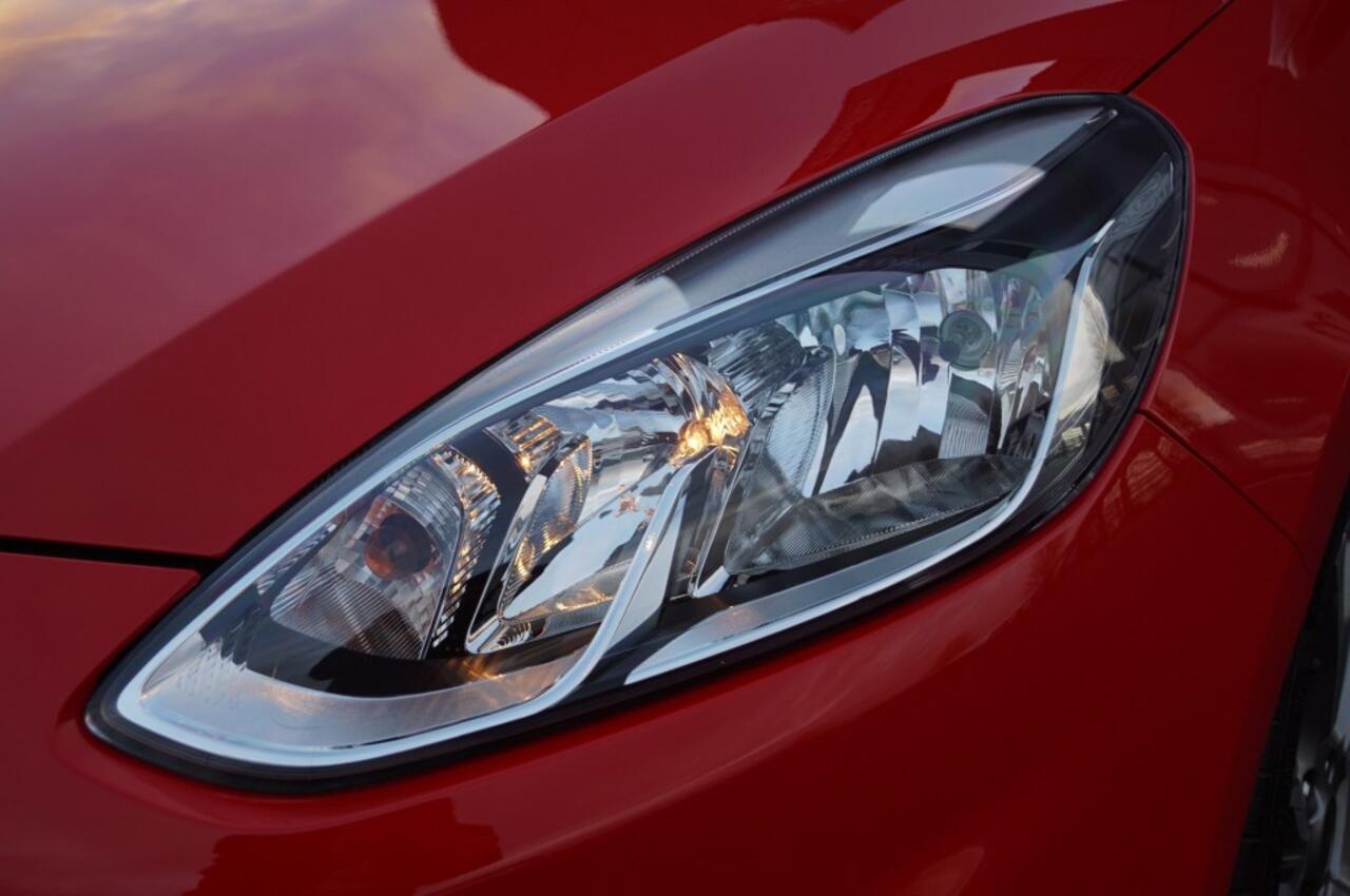 Ford FIESTA 1.0 EcoBoost ST-Line / Panoramadak / Navi / 18 Inch LM/ PDC/ App-Connect