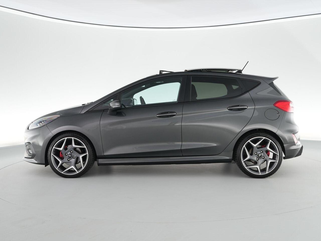 Ford FIESTA ST-3 1.5 200pk |dealer onderhouden|panoramadak|B&O|Apple Carplay|LED-koplampen|lane assist|cruise control|winterpack|18"|