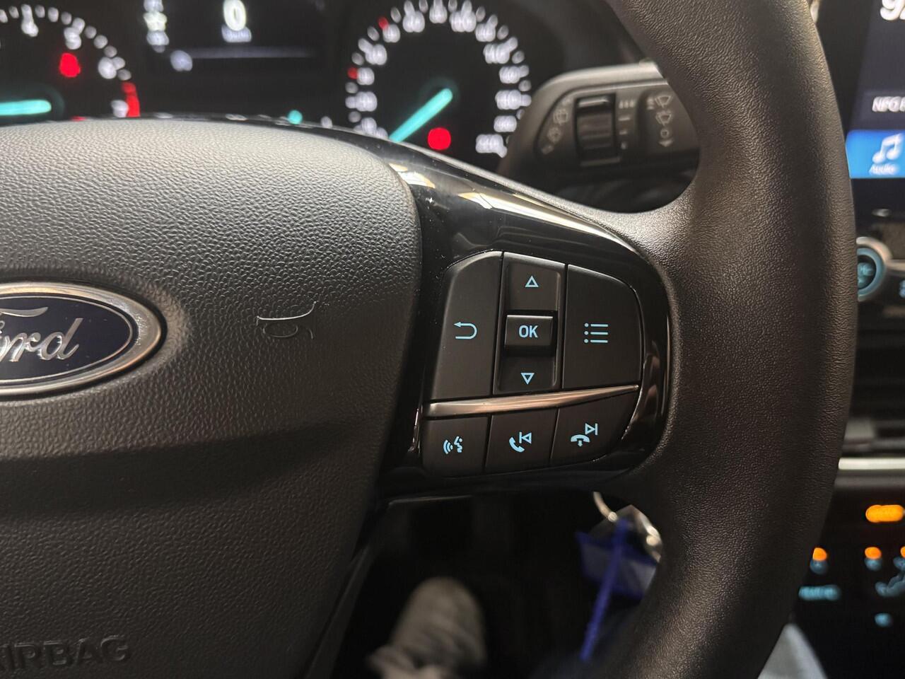 Ford FIESTA 1.1 85pk Trend Navi Cruise Voorruitverwarming Apple Carplay All Seasons Dealeronderhouden