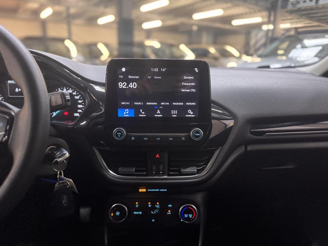 Ford FIESTA 1.1 85pk Trend Navi Cruise Voorruitverwarming Apple Carplay All Seasons Dealeronderhouden