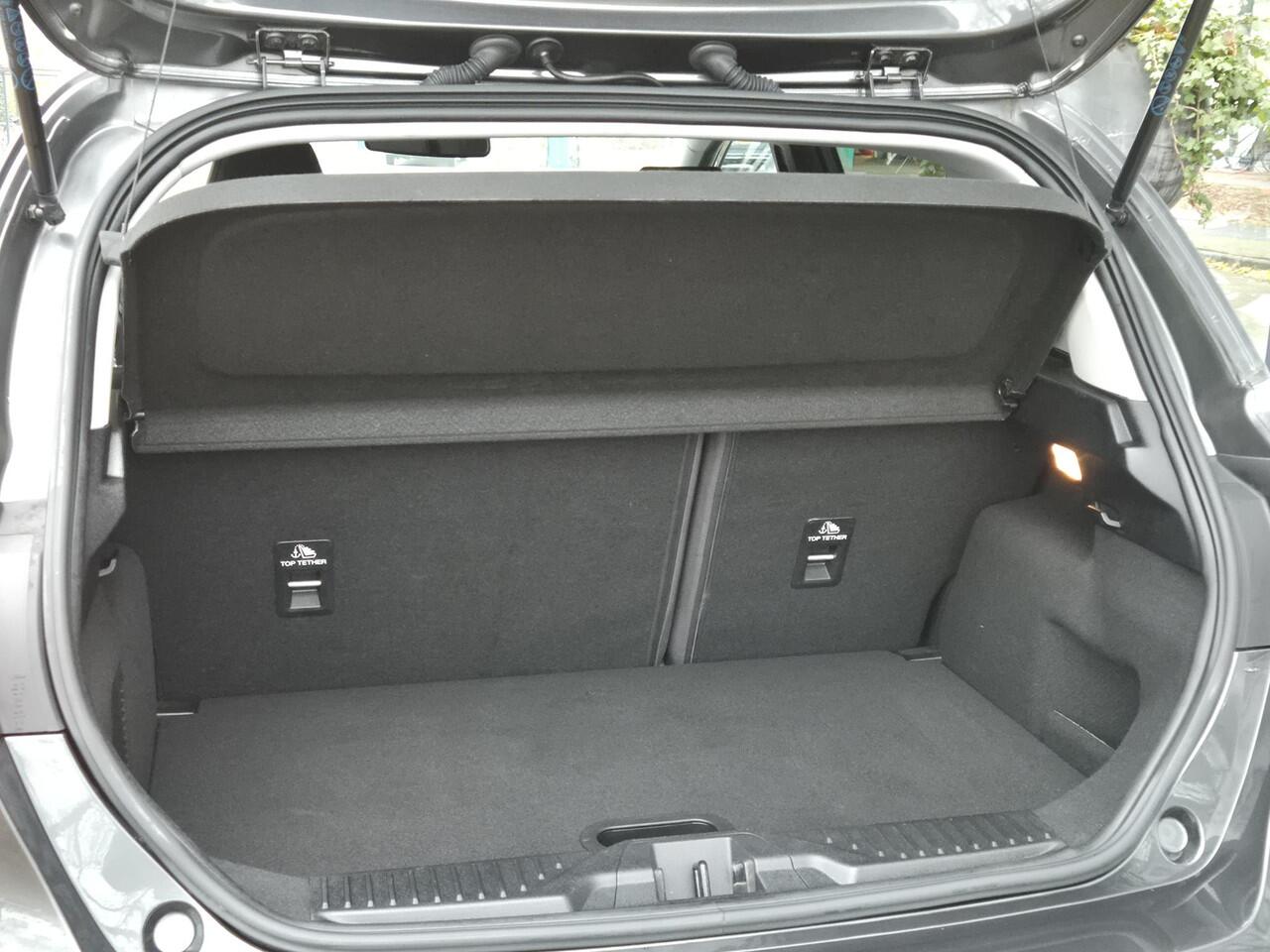 Ford FIESTA 1.0 EcoBoost 125PK Vignale | Winterpakket | Navigatie | Climate Control | Cruise Control | Parkeersensoren | LM Velgen