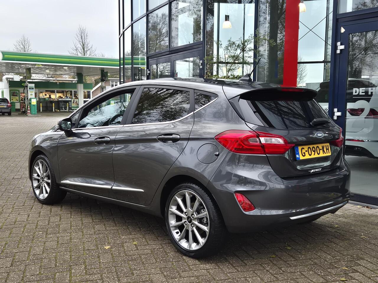Ford FIESTA 1.0 EcoBoost 125PK Vignale | Winterpakket | Navigatie | Climate Control | Cruise Control | Parkeersensoren | LM Velgen