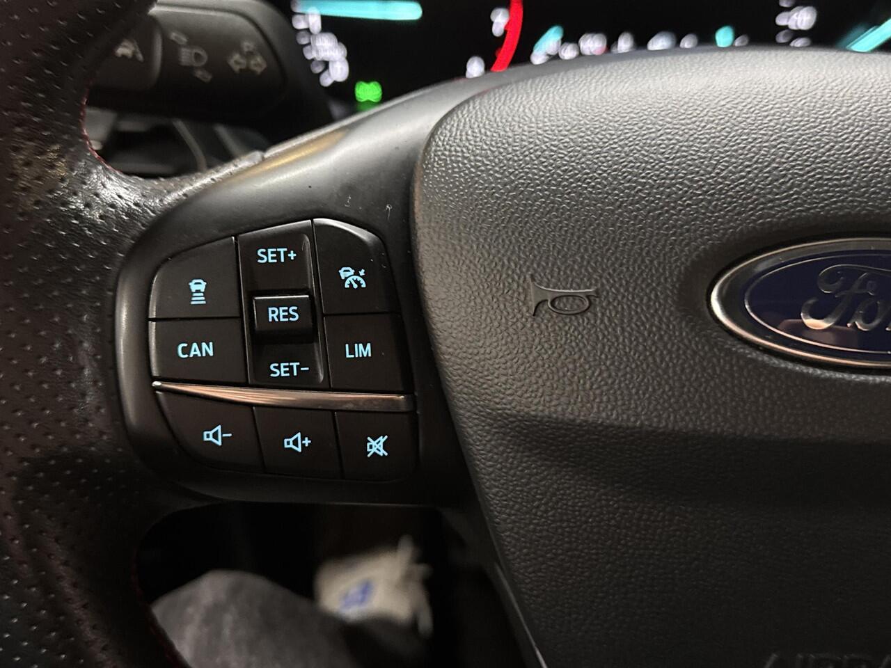 Ford FIESTA 100pk ST-Line Navi Climat Adaptive Cruise Winter pack Parkeersensoren Dealeronderhouden