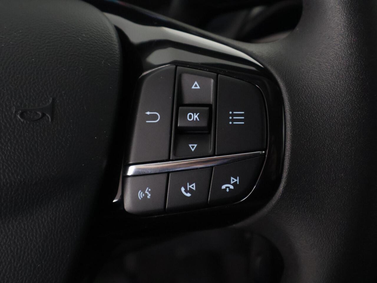 Ford FIESTA 1.1 Trend Sport | Navigatie | Apple Carplay & AndroidAUTO | Privacy Glass |