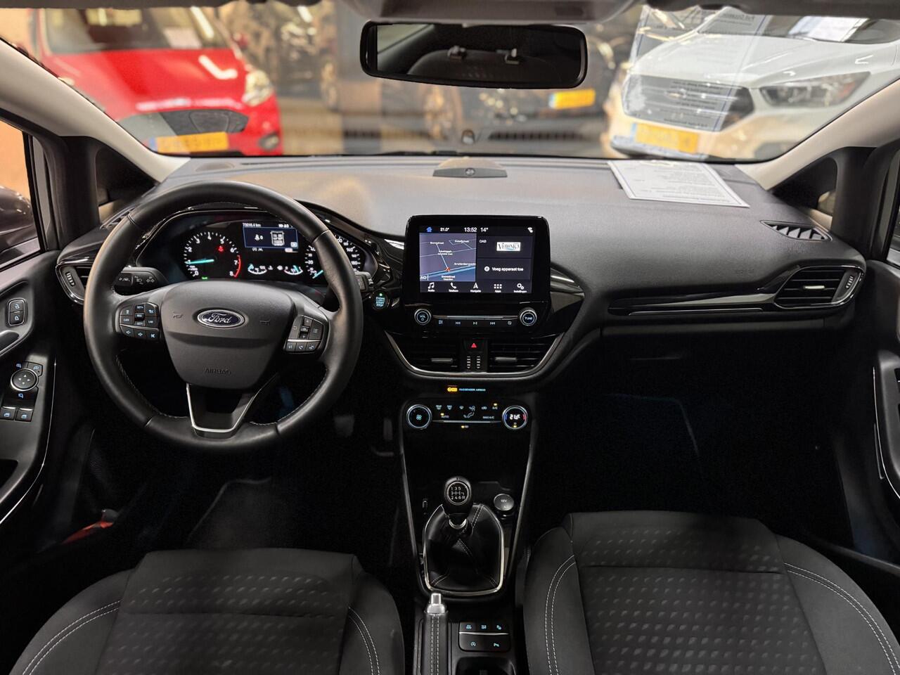 Ford FIESTA 100pk Titanium Navi Camera B&O Adap Cruise Voorruitverwarming Parking pack Dealeronderhouden