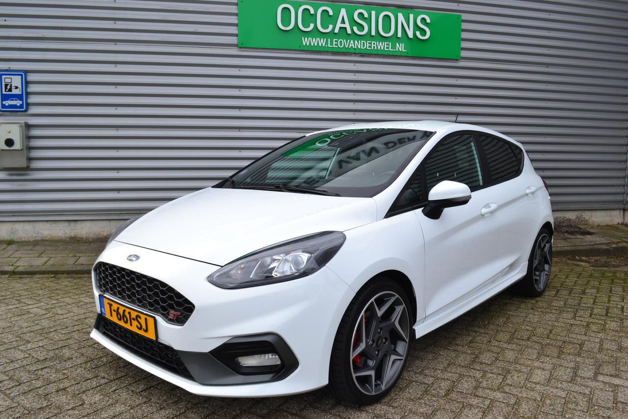 Ford FIESTA 1.5 ECOBOOST ST-3|200PK|RECARO|NAVI