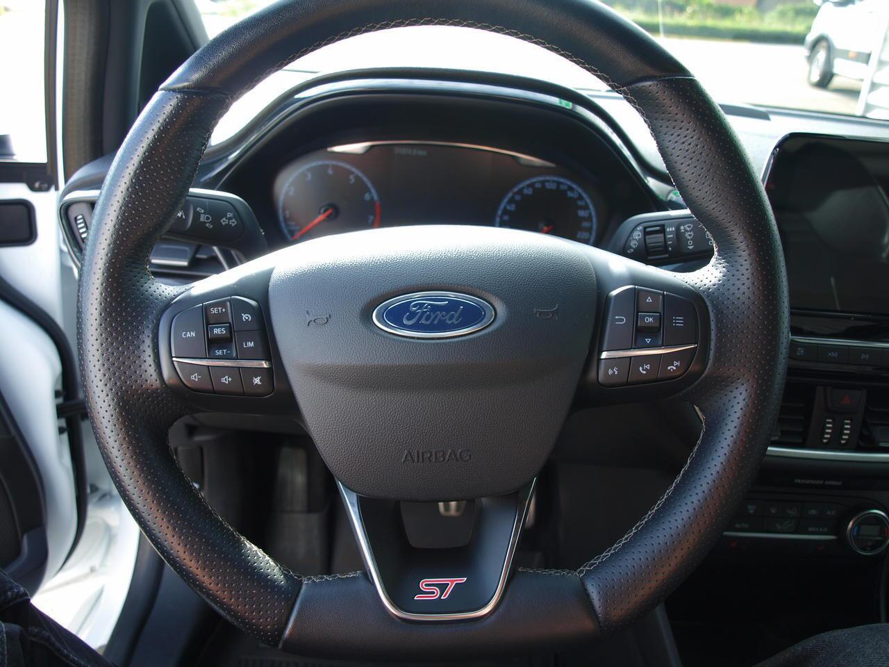 Ford FIESTA 1.5 ECOBOOST ST-3|200PK|RECARO|NAVI