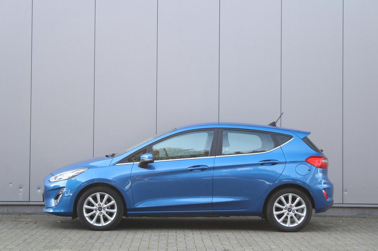 Ford FIESTA 1.0 EcoBoost Titanium | LED | Navigatie | Cruise control | Lane Assist | Lichtmetalen-Velgen