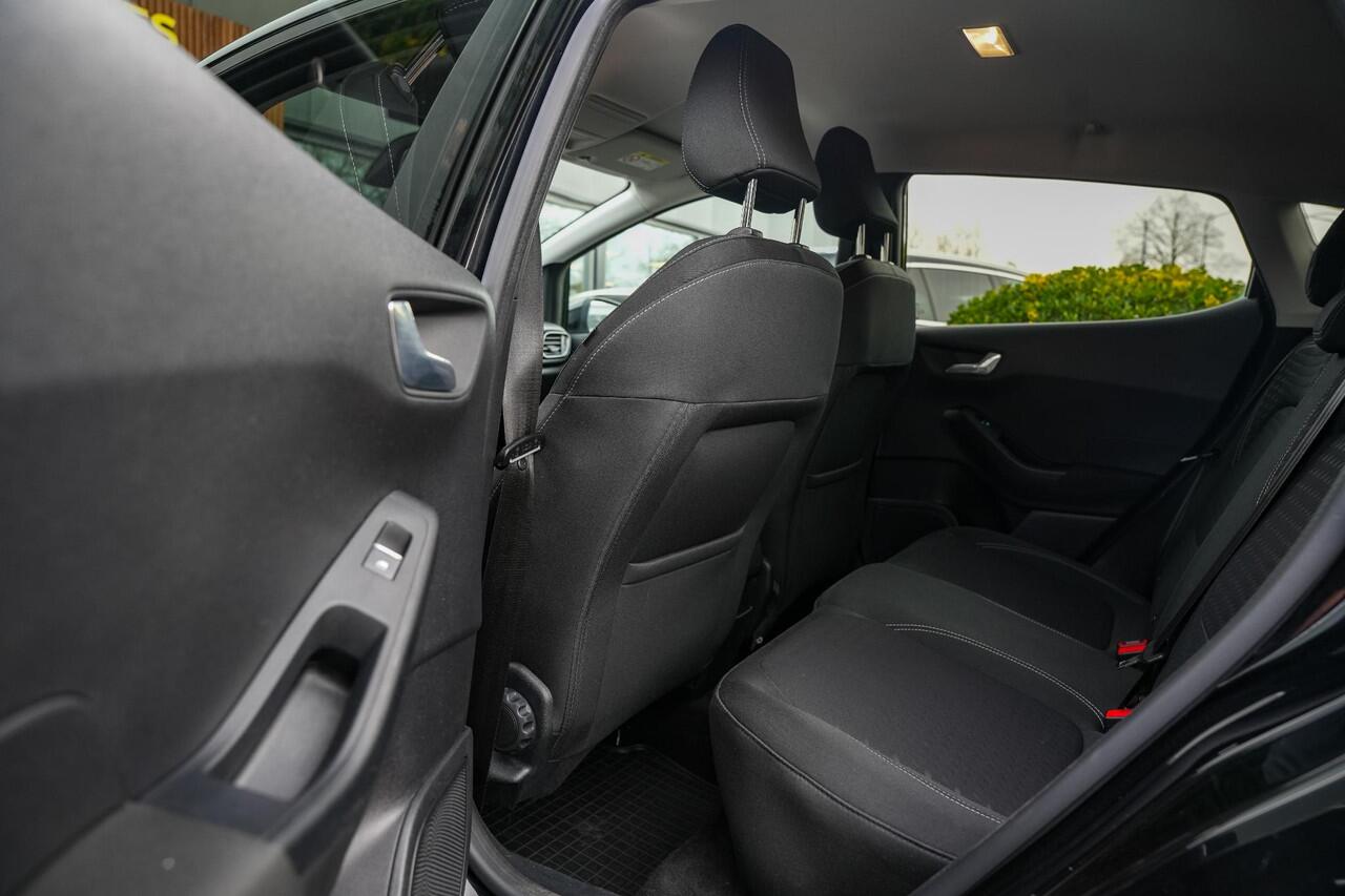 Ford FIESTA 1.0 EcoBoost Titanium Automaat B&O LED Stoel Stuurverw. Camera Navigatie DAB+