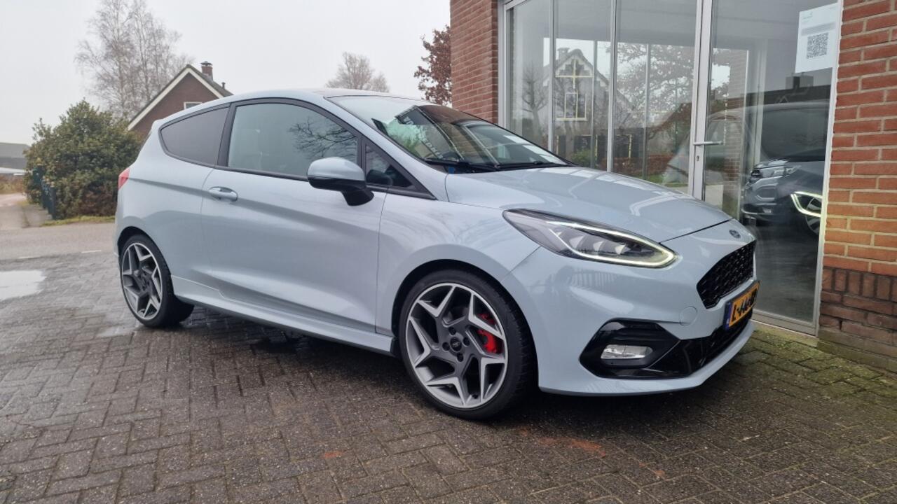 Ford FIESTA 1.5 EcoB. ST-3, Panoramadak, 200 PK, Verwarming