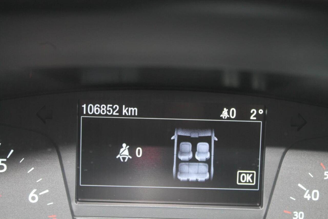 Ford FIESTA 1.1 TREND AIRCO CRUISE NAVI PDC 17 LM