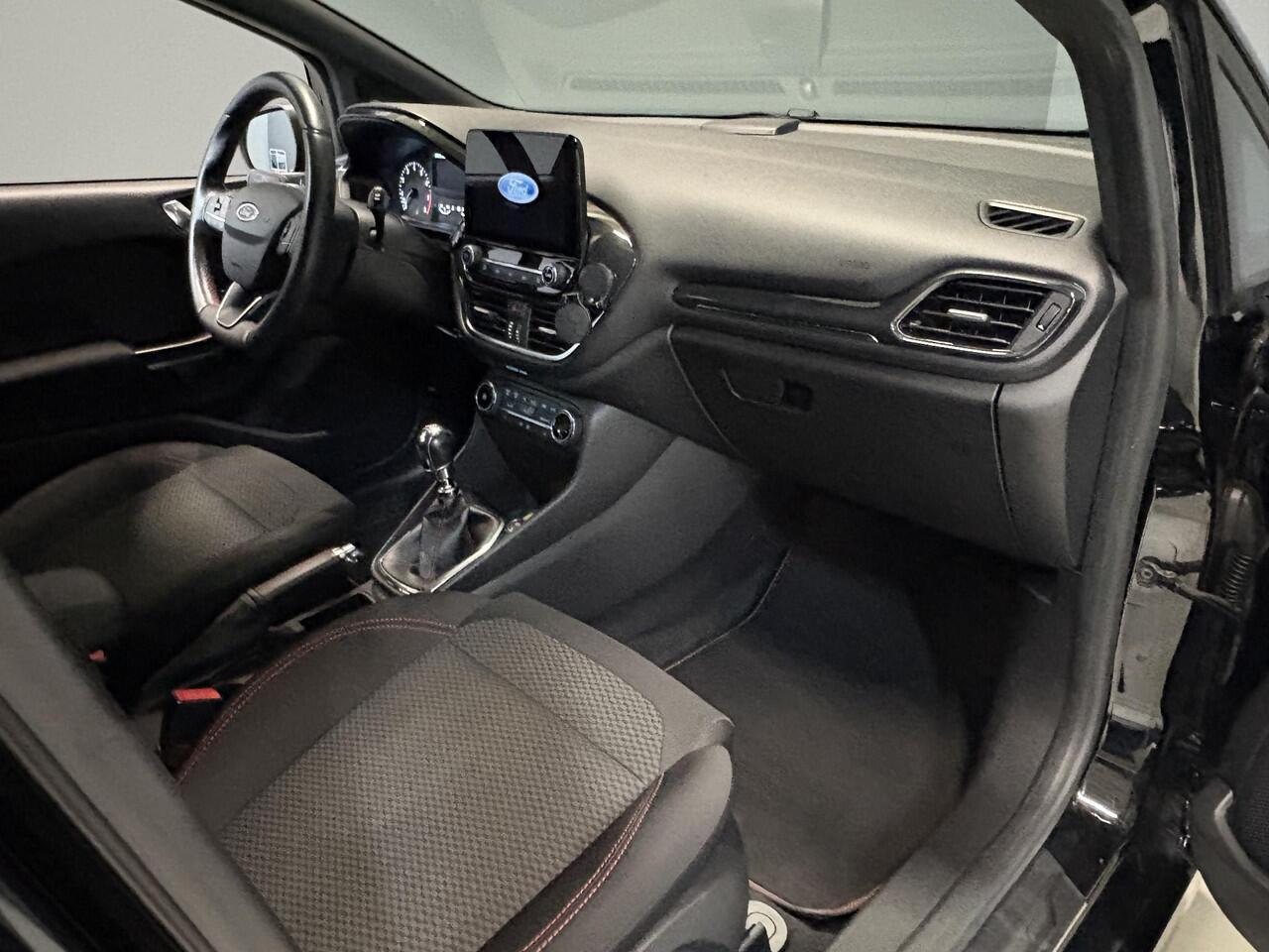 Ford FIESTA 1.0 EcoBoost ST-Line Keyless, Navigatie, Stoel/stuurverwarming