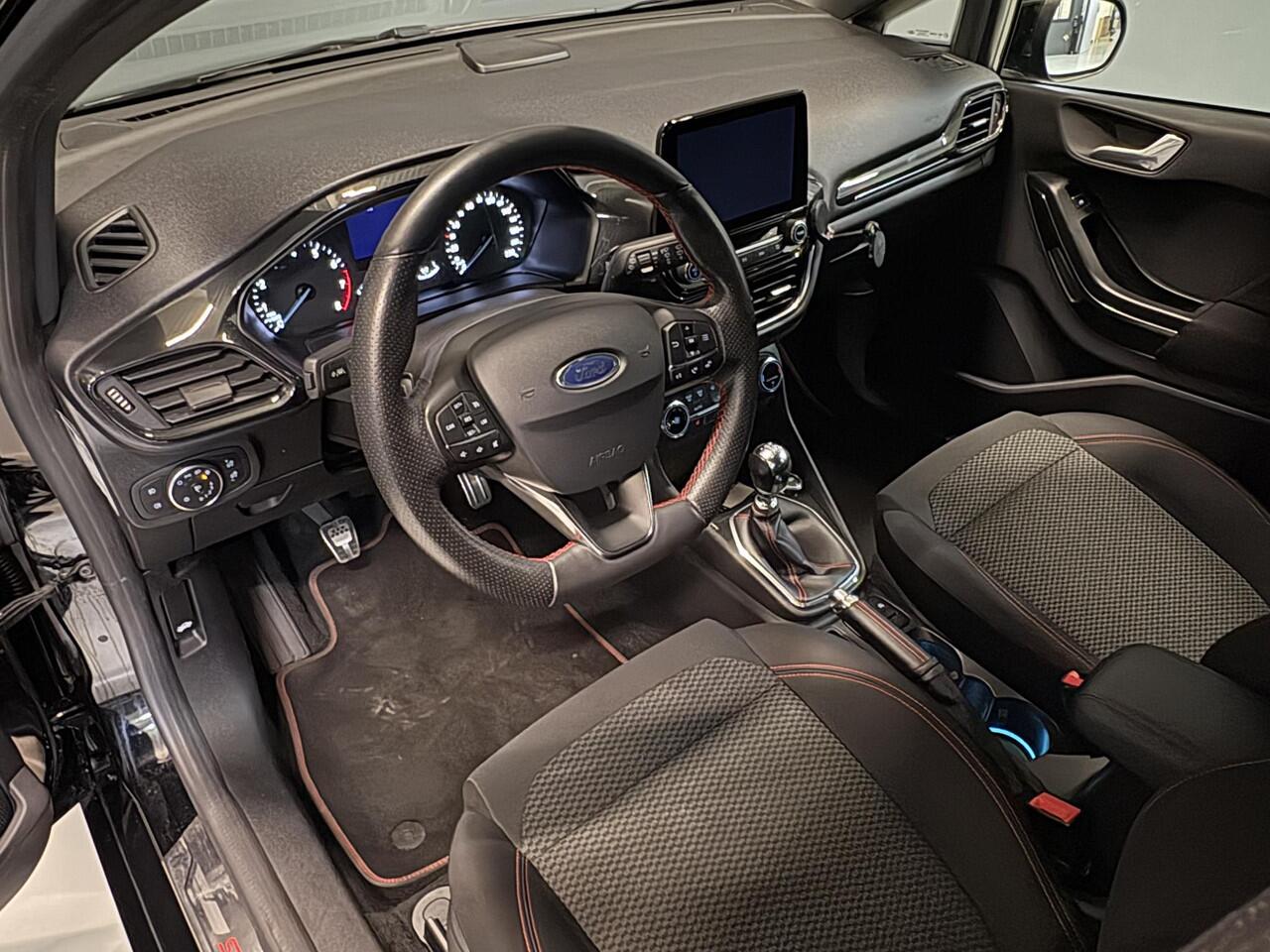 Ford FIESTA 1.0 EcoBoost ST-Line Keyless, Navigatie, Stoel/stuurverwarming