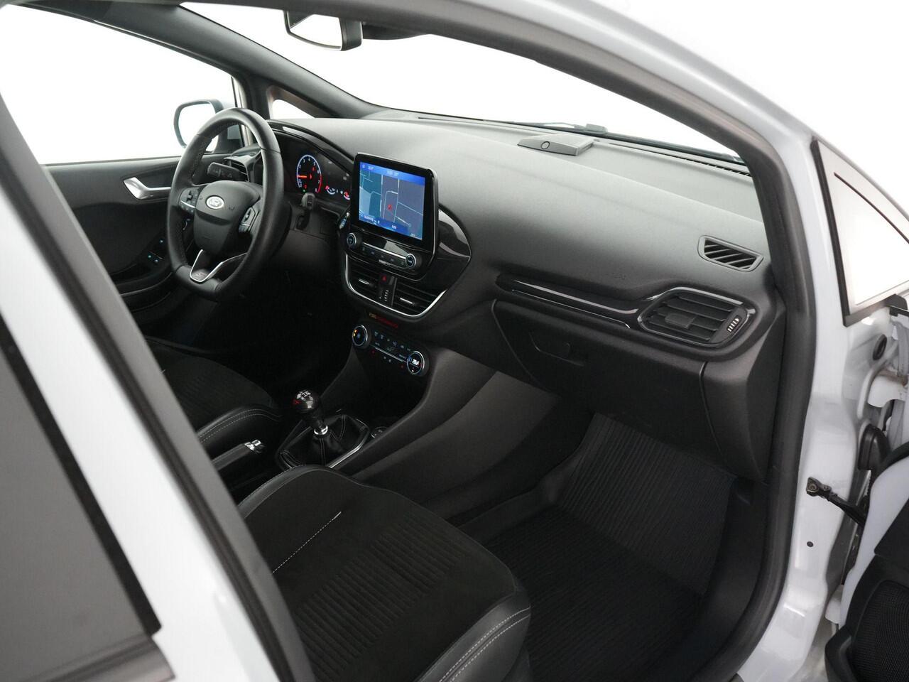 Ford FIESTA ST-3 1.5 200pk PERFORMANCE PACK |dealer onderhouden|Maxton|H&R veren|launch control|sper diff|panoramadak|B&O|winterpack|LED|18"|