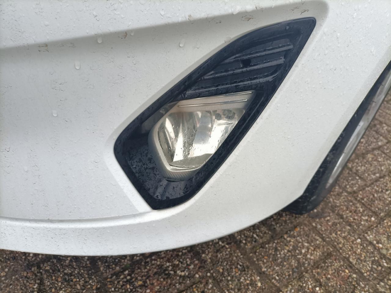 Ford FIESTA 1.1 Airco, Navi, 14.160 km!! Car pass