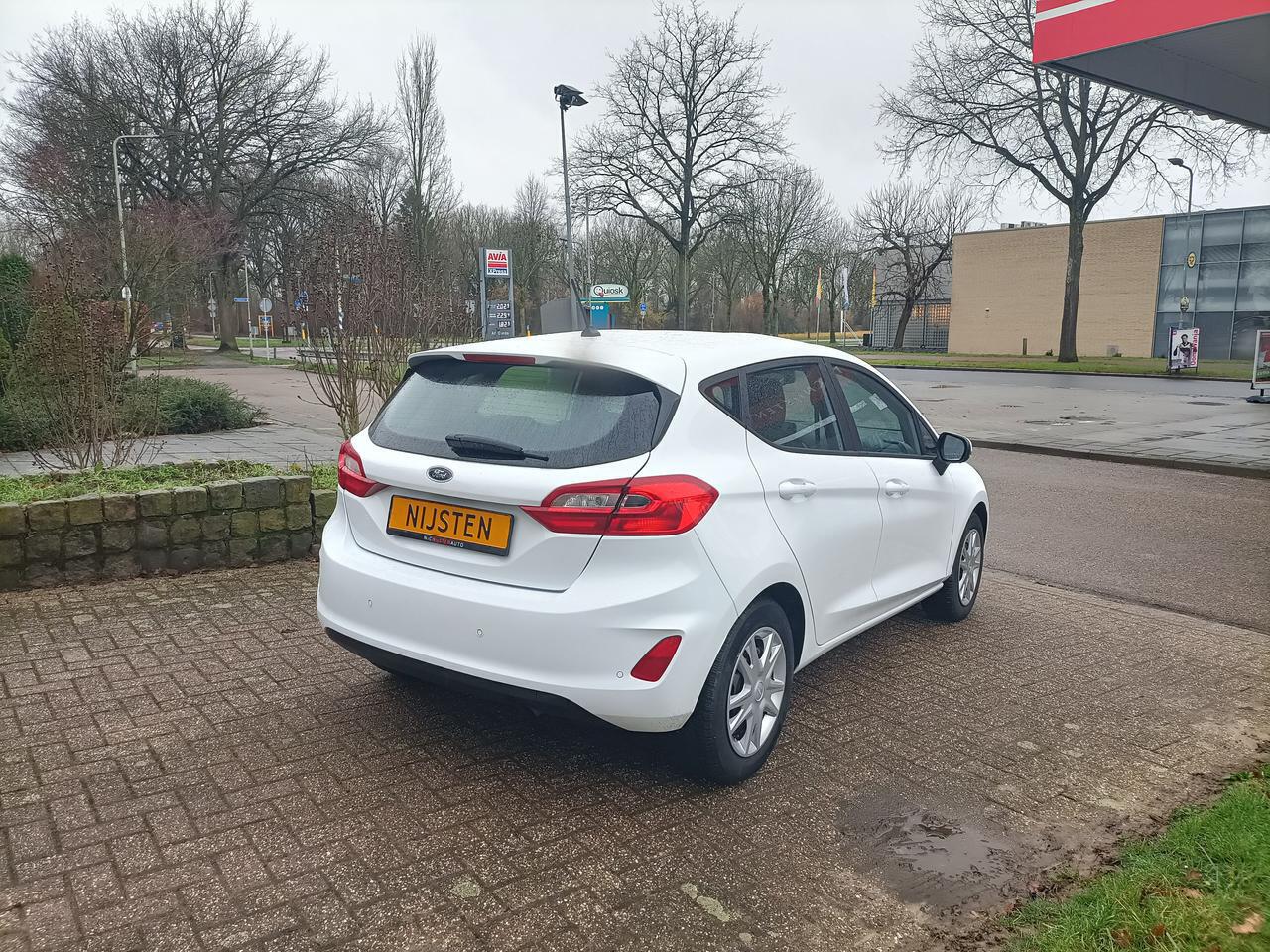 Ford FIESTA 1.1 Airco, Navi, 14.160 km!! Car pass