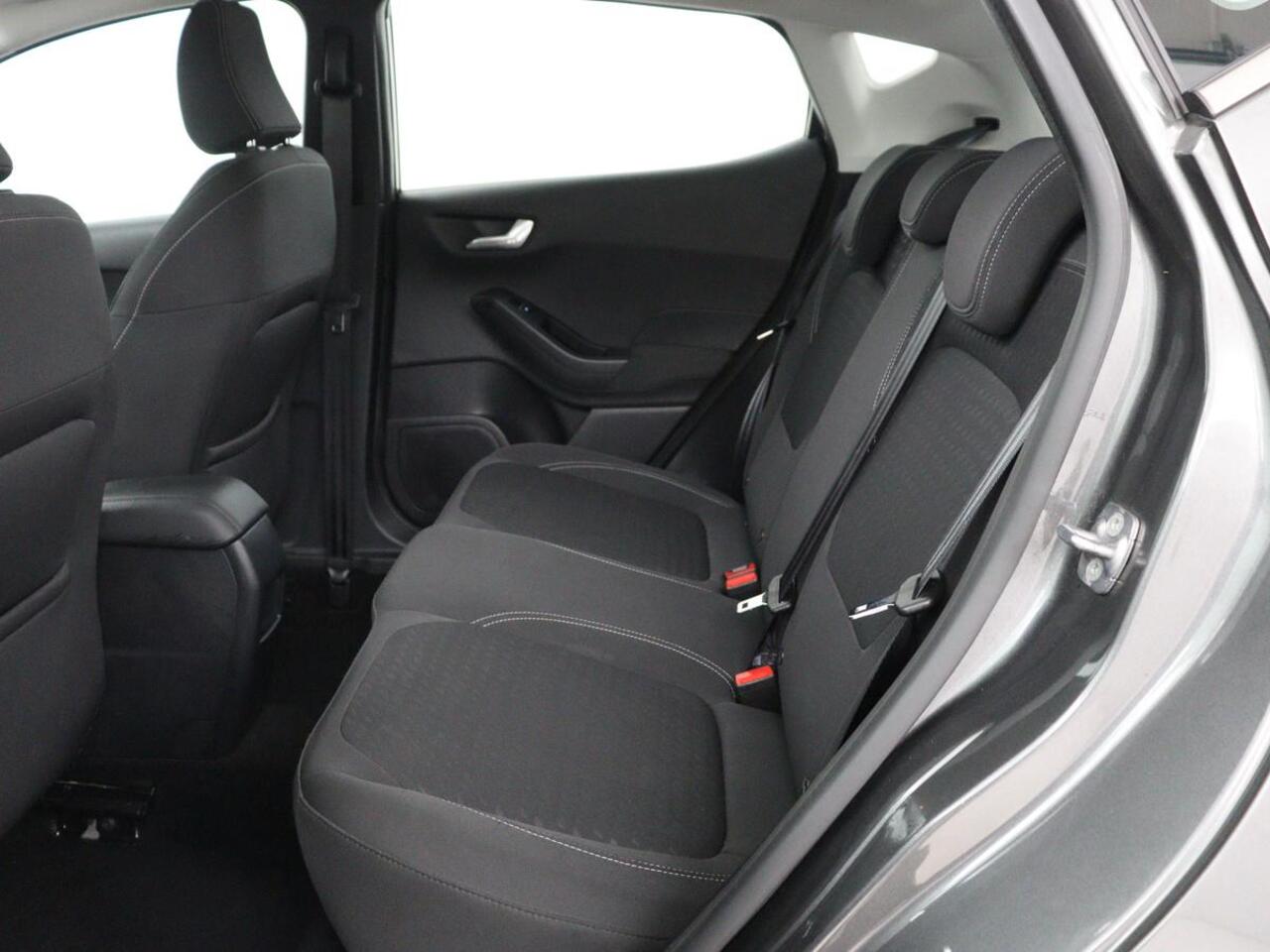 Ford FIESTA 1.0 EcoBoost Titanium | 1e eigenaar | Carplay | Climate control | Parkeerhulp | Cruise control | DAB | Bluetooth