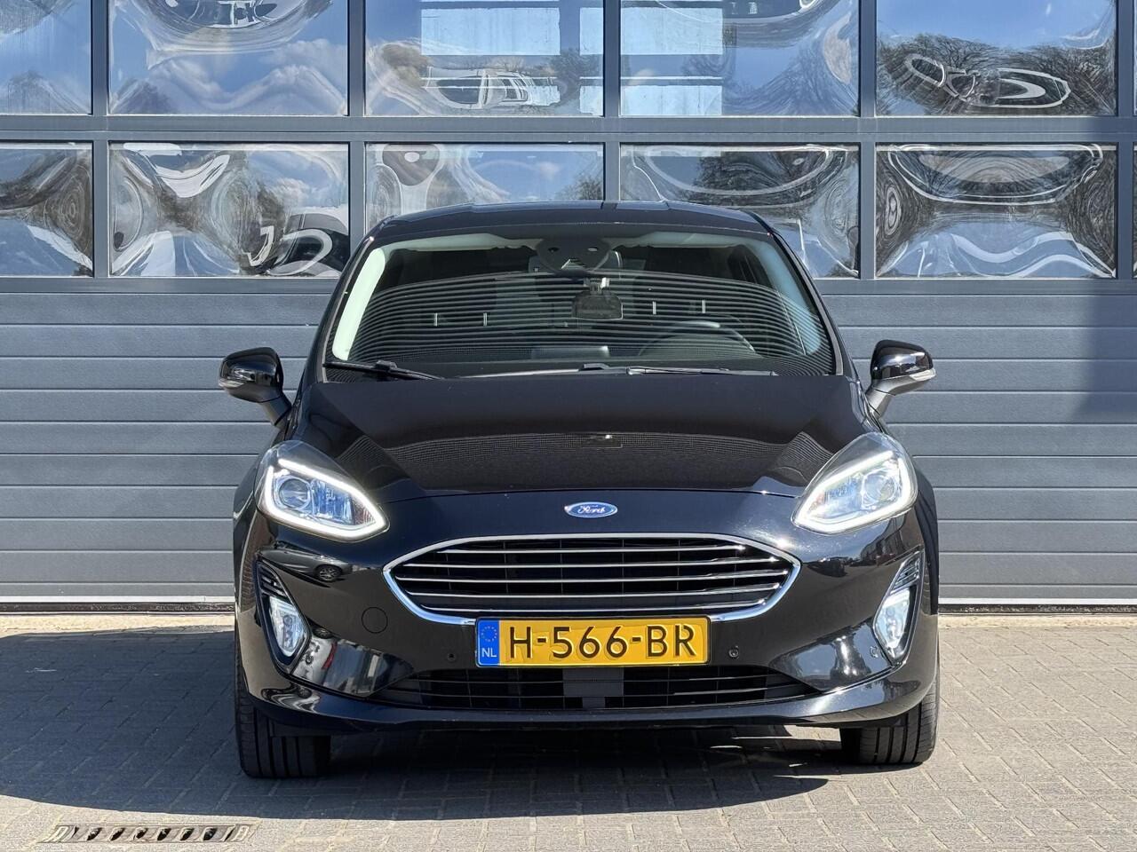 Ford FIESTA 1.0 ECOBOOST TITANIUM I ADAPTIVE CRUISE CONTROL I ACHTERUITRIJCAMERA I APPLE CARPLAY I CLIMATE CONTROL