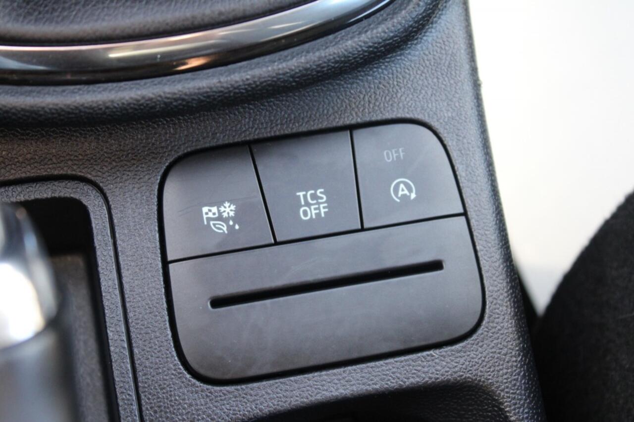 Ford FIESTA 1.0 95pk EcoBoost Titanium 5-drs ECC/Cruise/Navi/PDC/CarPlay