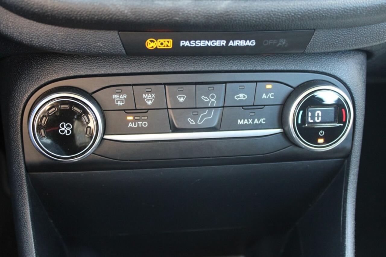 Ford FIESTA 1.0 95pk EcoBoost Titanium 5-drs ECC/Cruise/Navi/PDC/CarPlay