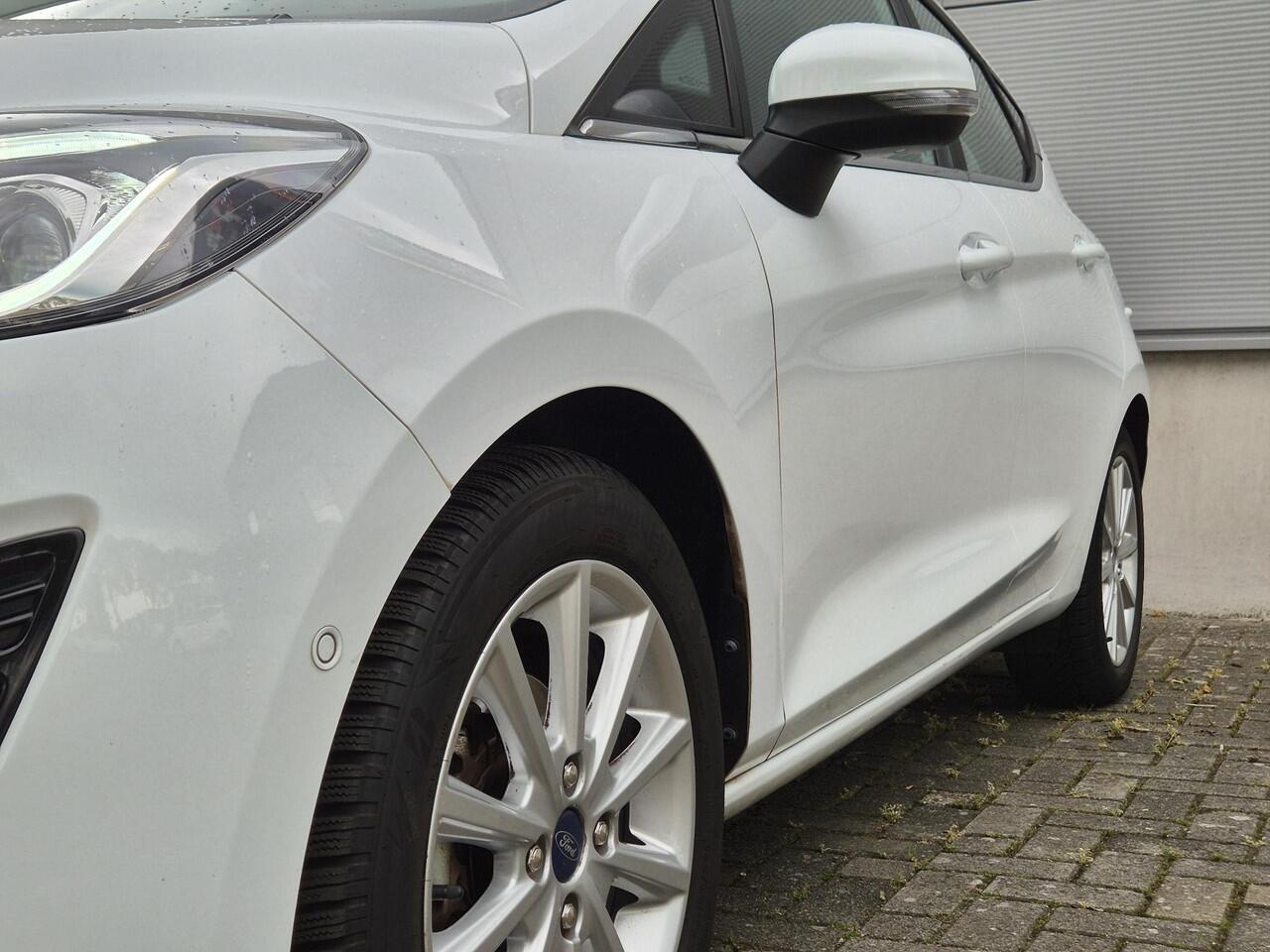 Ford FIESTA 1.0 EcoB. Titanium/Panoramadak/Winterpack/Driveass