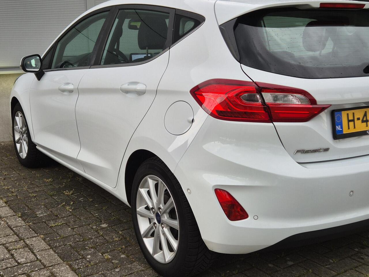 Ford FIESTA 1.0 EcoB. Titanium/Panoramadak/Winterpack/Driveass