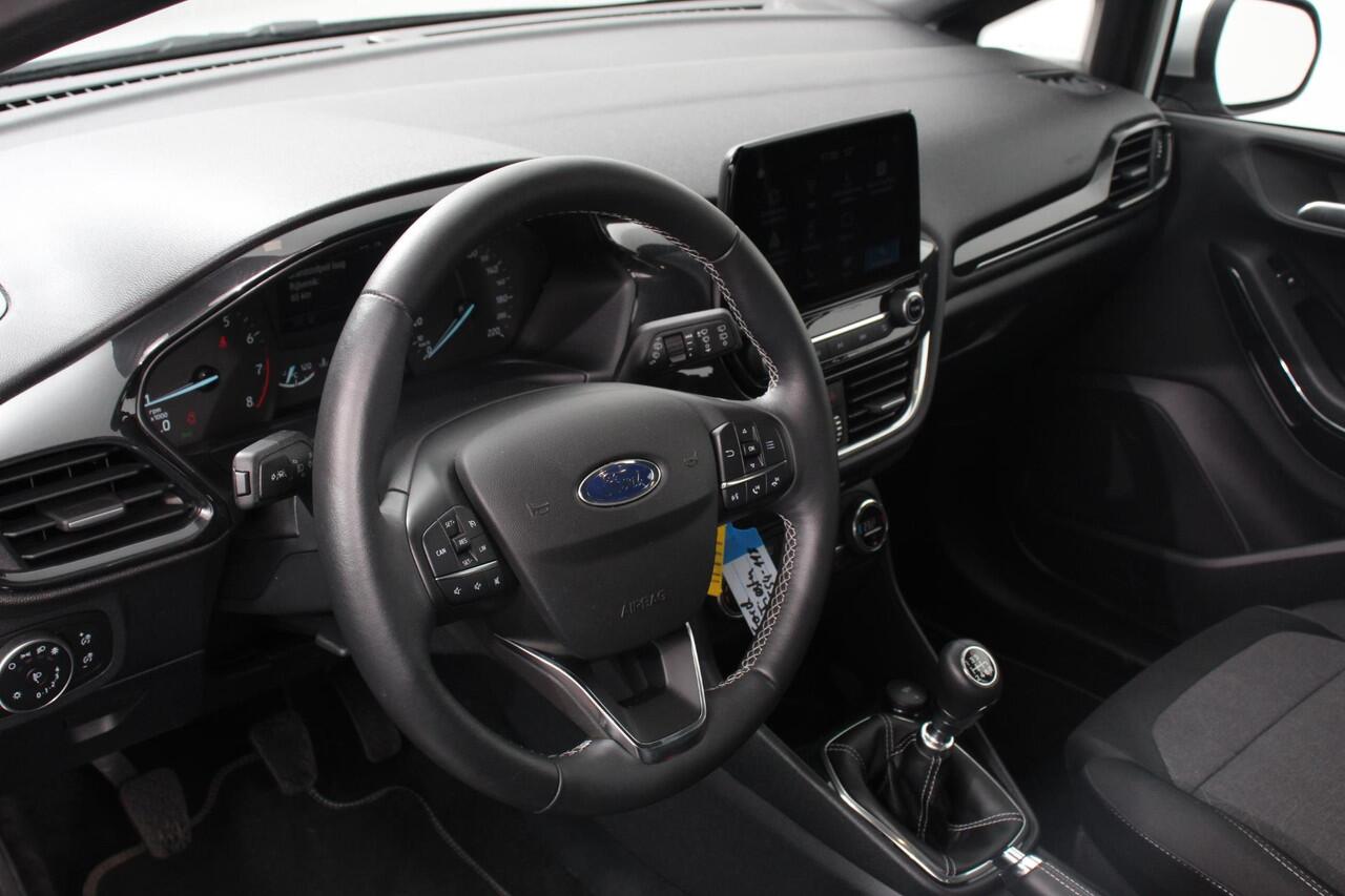 Ford FIESTA 1.0 EcoBoost 125pk Active X | Navigatie | Apple Carplay/Android Auto | Climate Control | Cruise Control | Parkeer sensoren | Stoelverwarming