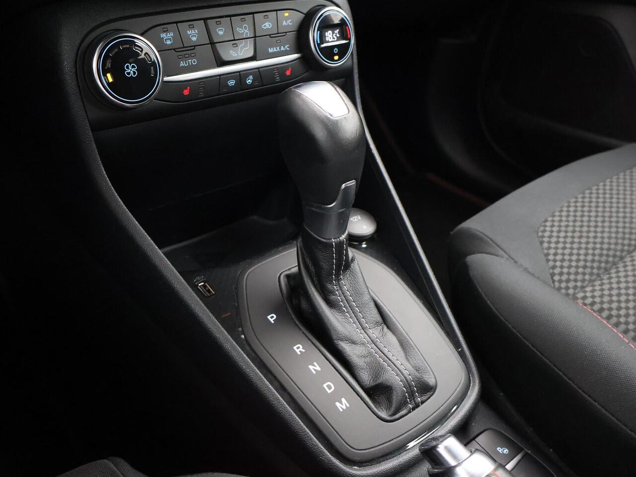 Ford FIESTA 1.0 EB AUTOMAAT ST-LINE + TREKHAAK | FULL LED | STUUR/STOELVERW. | APPLE CARPLAY