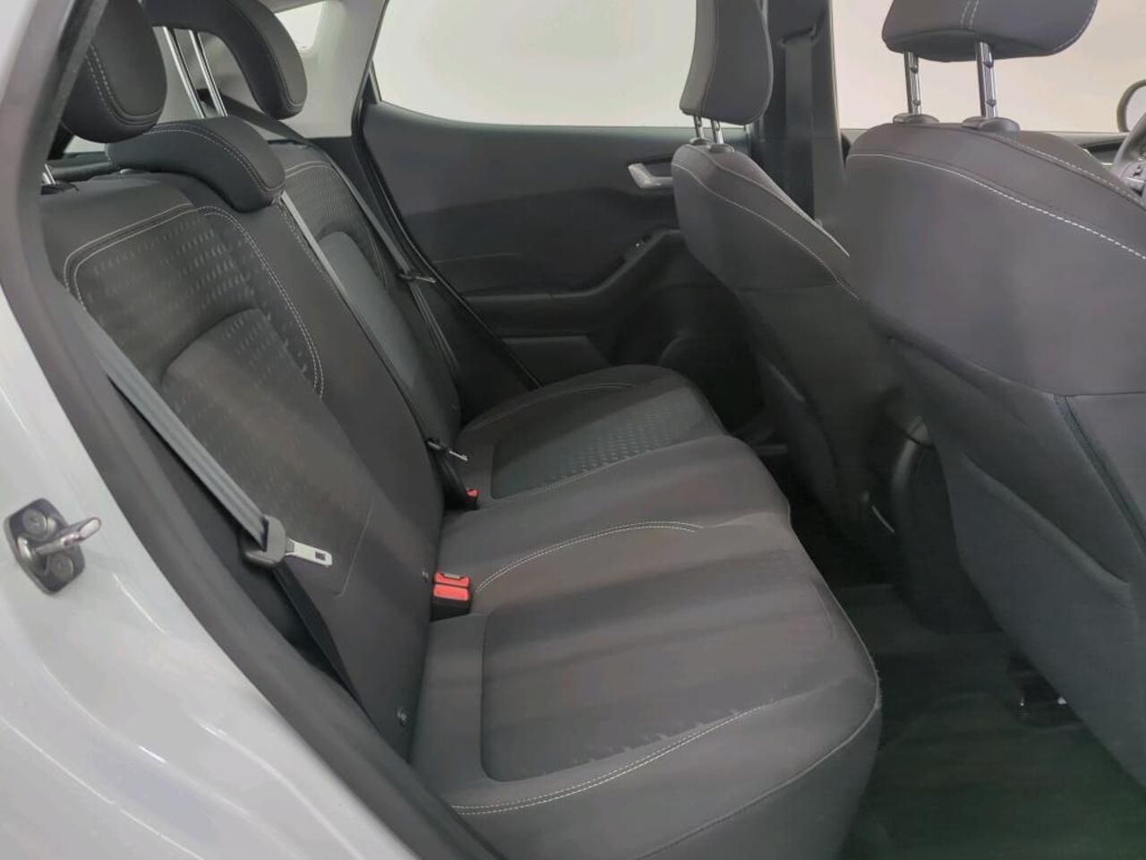 Ford FIESTA 1.0 EcoBoost Titanium 1e Eigenaar | NL-Auto | Volledig Onderh. | BTW | Navi | Cruise | Full Led | Carplay | DAB | Hill-Hold | Multimedia |PDC Achter