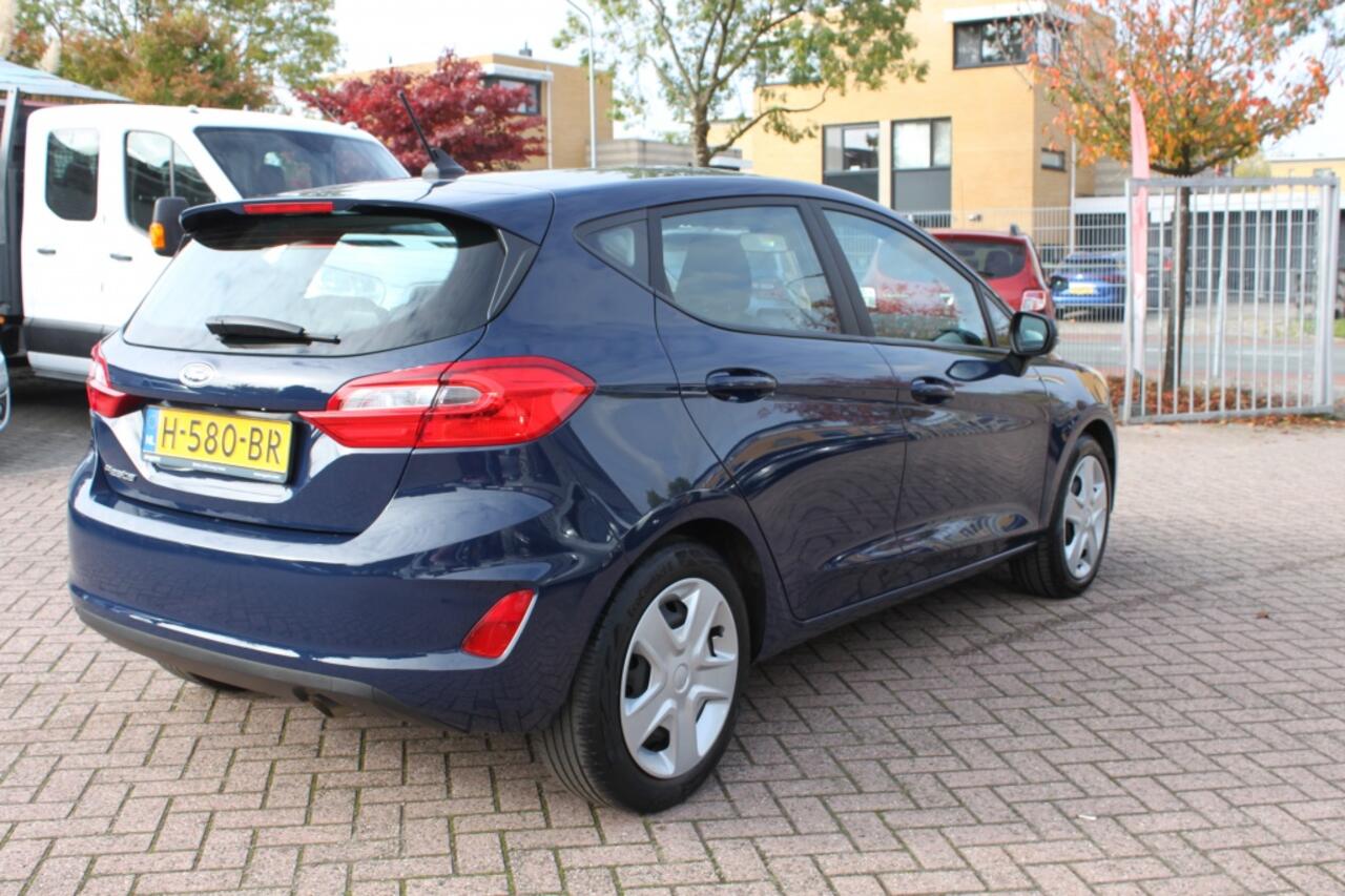 Ford FIESTA 1.0 EcoB. Connected apple carplay/andriod.