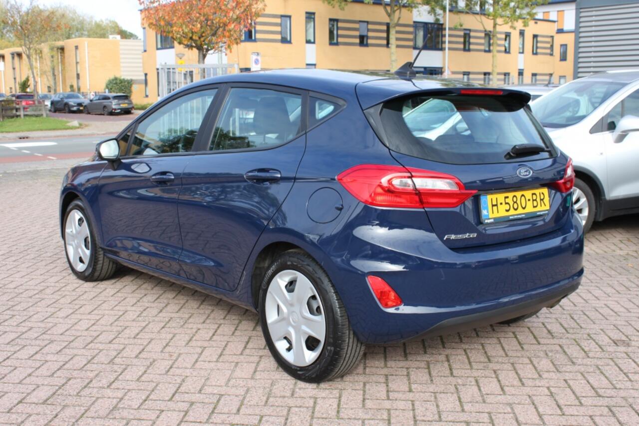 Ford FIESTA 1.0 EcoB. Connected apple carplay/andriod.