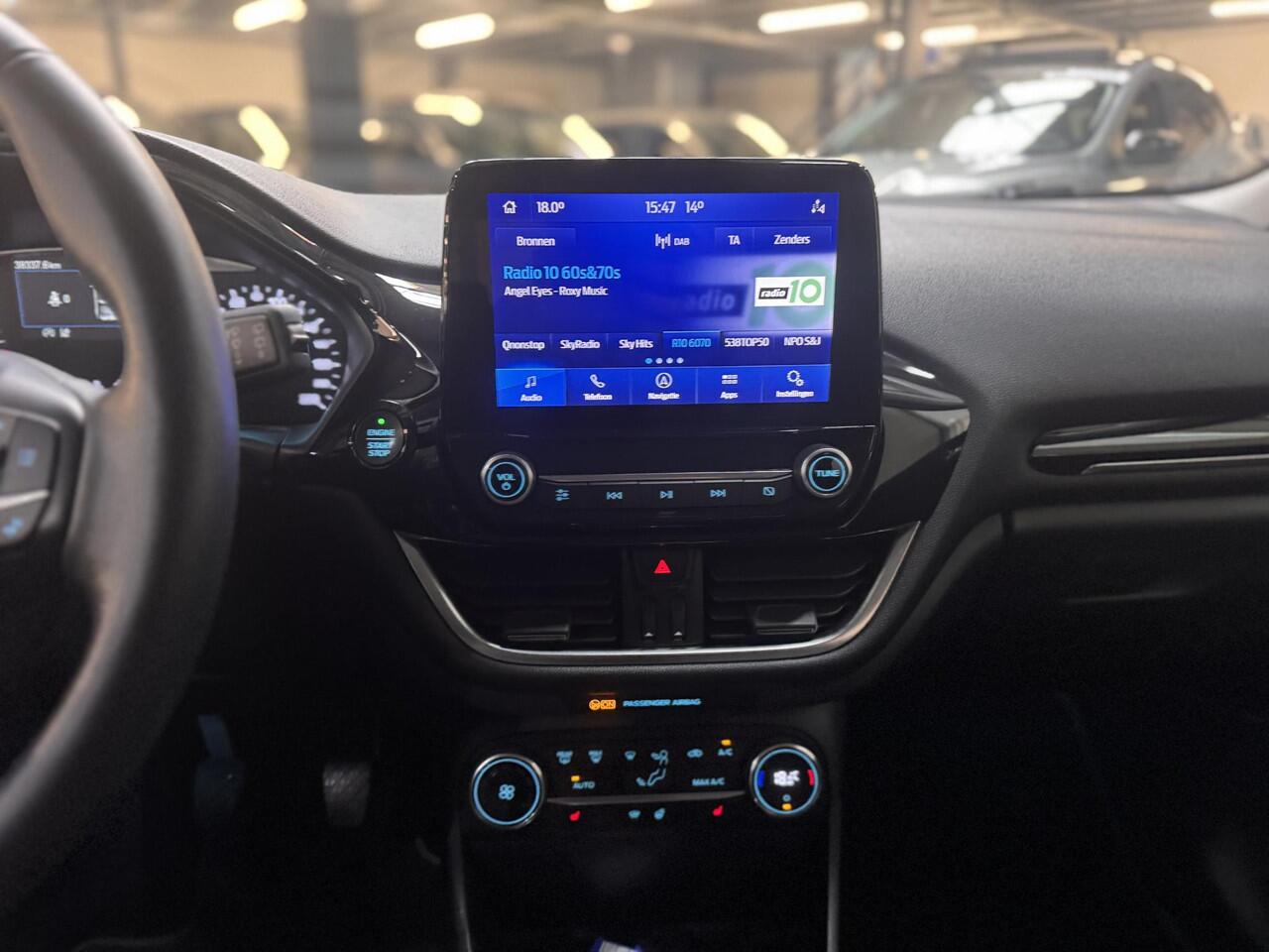 Ford FIESTA 95pk Titanium-X Navigatie Winter pack Climat Climat Cruise B&O Keyless Dealeronderhouden