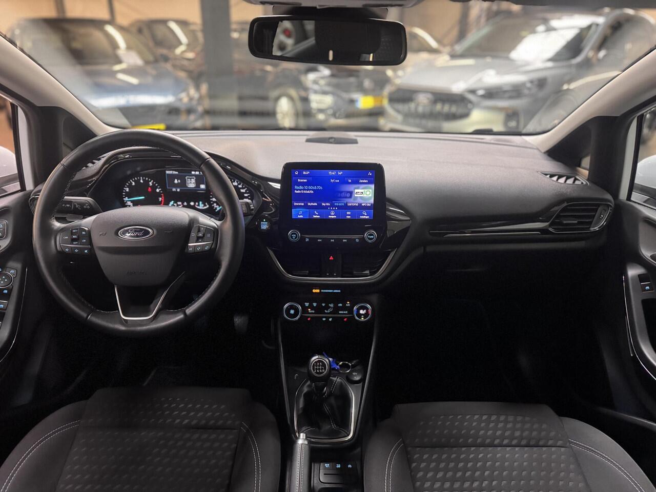 Ford FIESTA 95pk Titanium-X Navigatie Winter pack Climat Climat Cruise B&O Keyless Dealeronderhouden