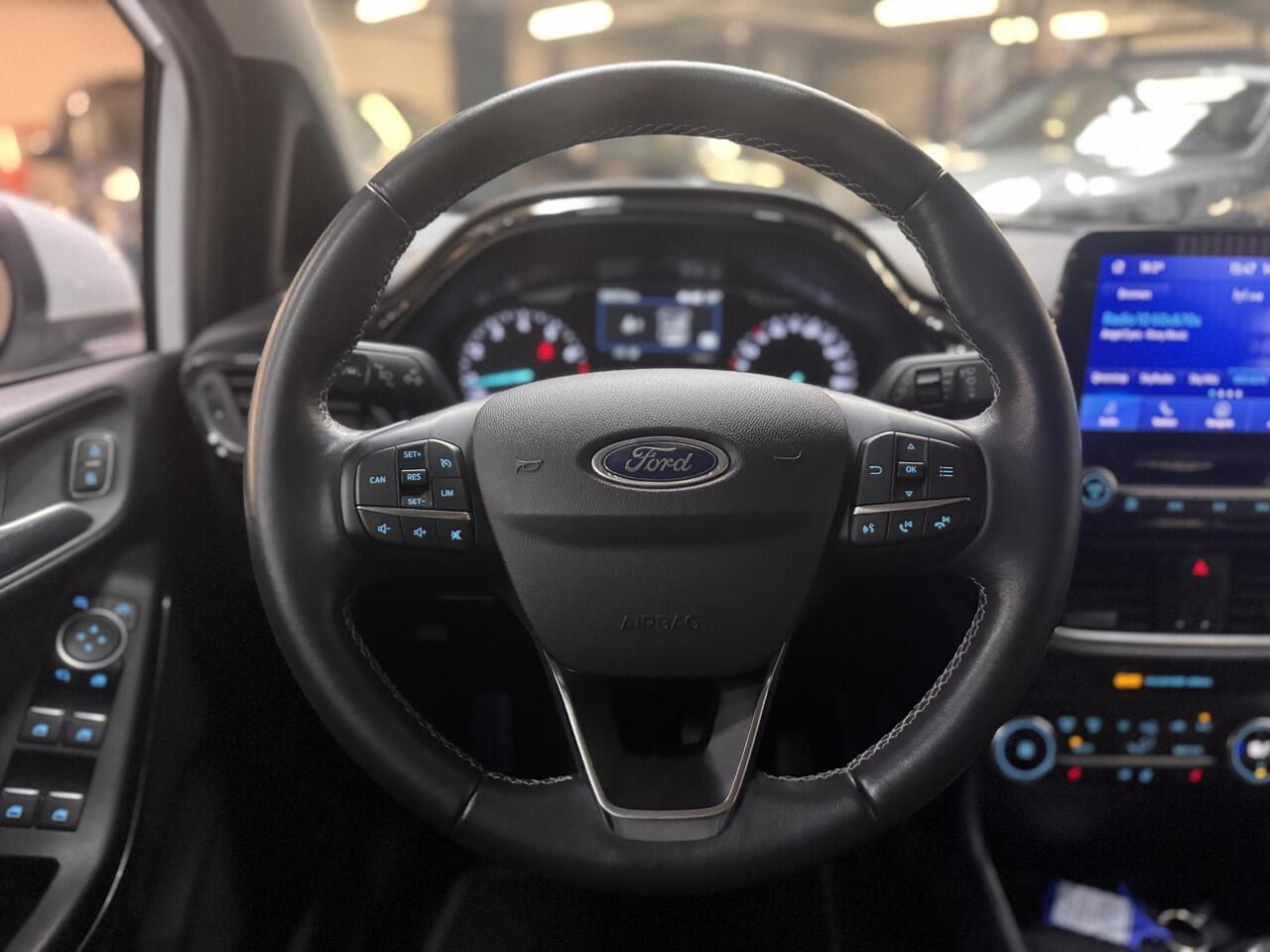 Ford FIESTA 95pk Titanium-X Navigatie Winter pack Climat Climat Cruise B&O Keyless Dealeronderhouden