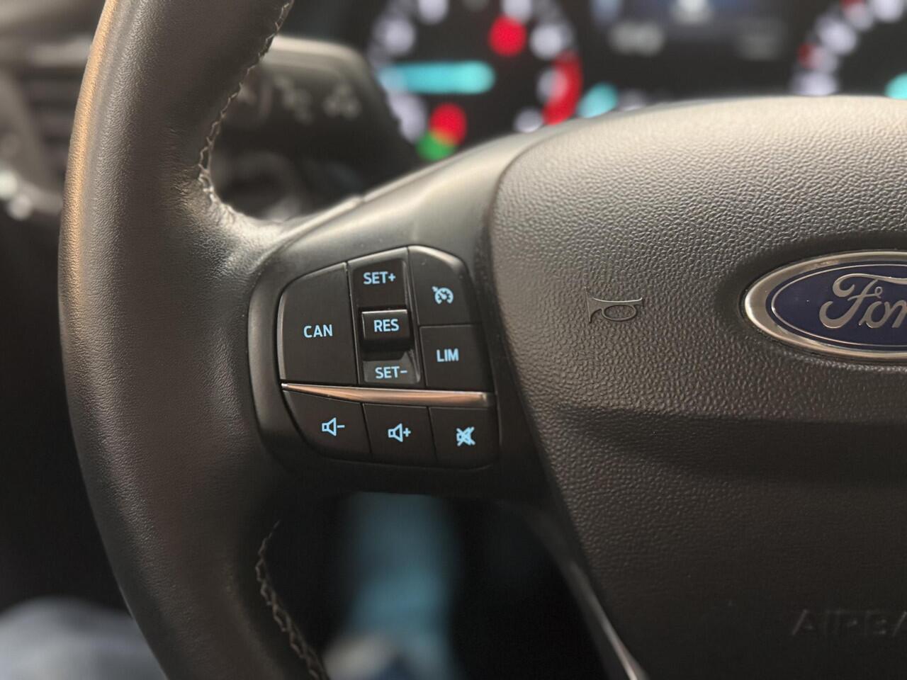 Ford FIESTA 95pk Titanium-X Navigatie Winter pack Climat Climat Cruise B&O Keyless Dealeronderhouden