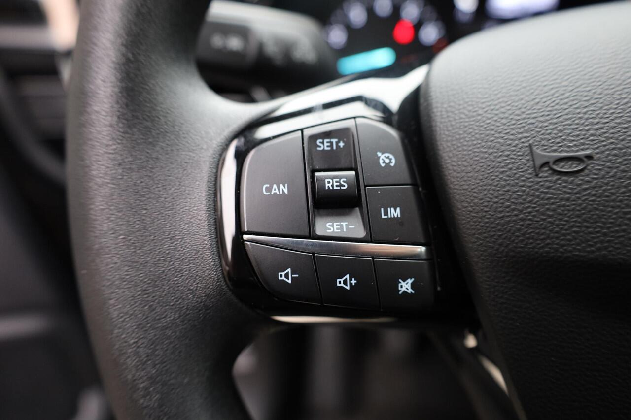 Ford FIESTA 1.0 EcoBoost Connected CARPLAY CRUISE NAVI VOICE DAB PDC NAP