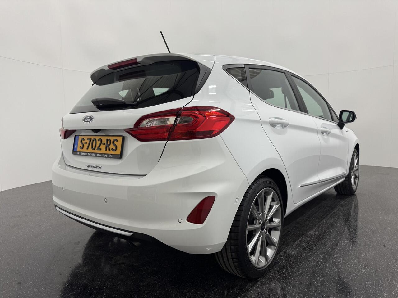Ford FIESTA 1.0 EcoBoost 100PK Vignale Winterpack , Adaptive Cruise Control, Navigatie, Camera, Climate Control,