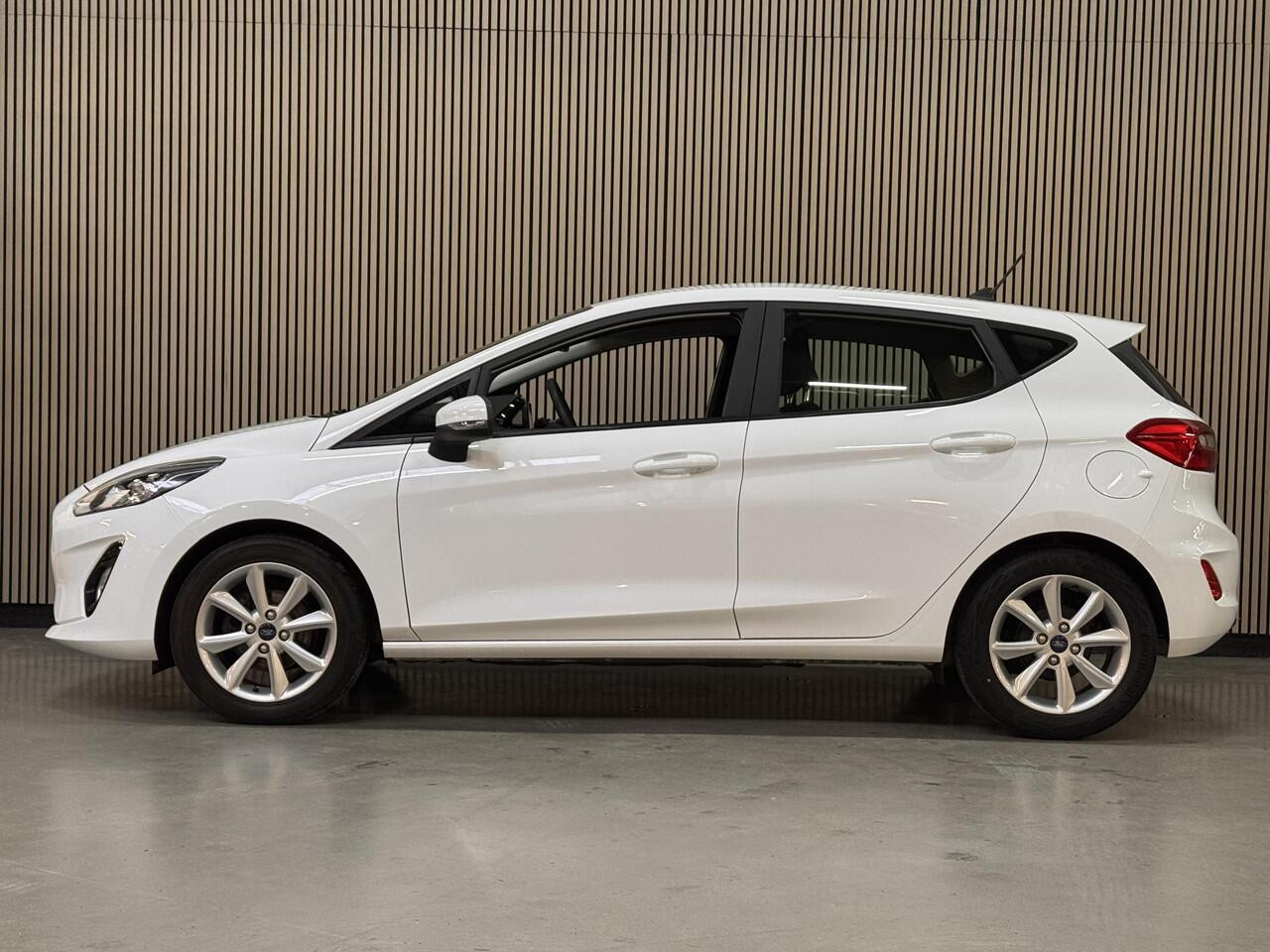 Ford FIESTA 95pk Connected Airco Cruise Control Apple CarPlay Parkeersensoren LM Velgen Dealeronderhouden