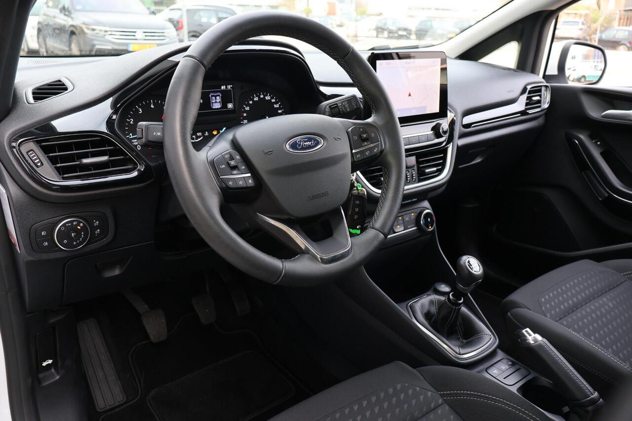 Ford FIESTA 1.0 Titanium 1e Eigenaar | NL-Auto | Volledig Onderh. | BTW | Navi | Cruise | Full Led | Carplay | DAB | Hill-Hold | Multimedia |PDC Achter