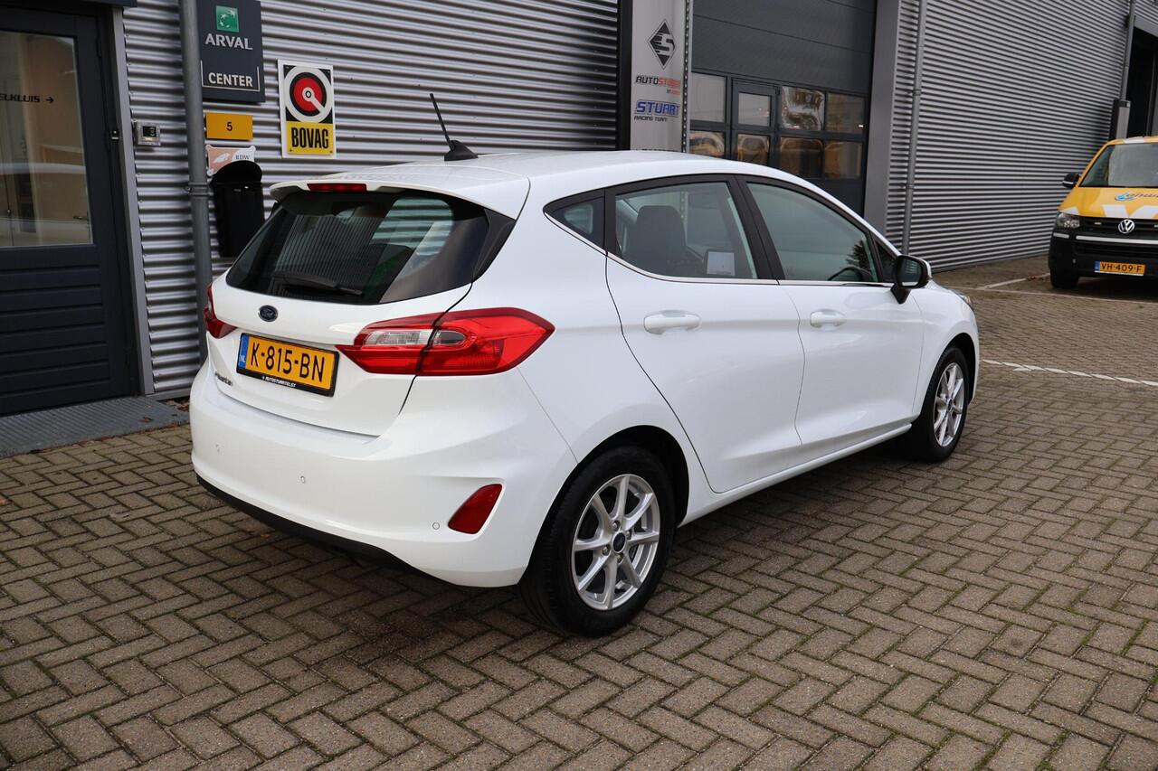 Ford FIESTA 1.0 Titanium 1e Eigenaar | NL-Auto | Volledig Onderh. | BTW | Navi | Cruise | Full Led | Carplay | DAB | Hill-Hold | Multimedia |PDC Achter