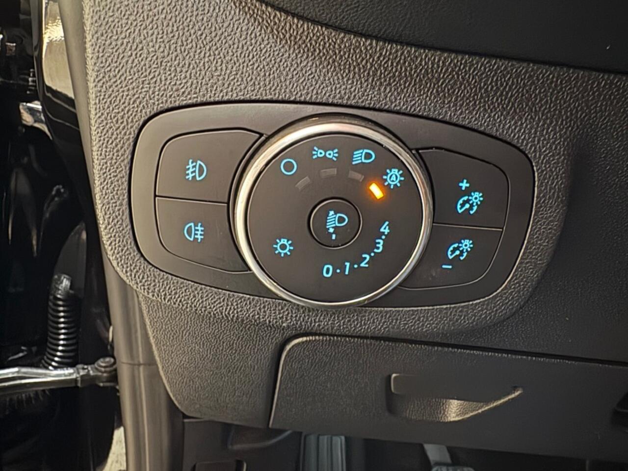 Ford FIESTA 125pk Mild Hybrid Titanium Navigatie ECC CRUISE DAB