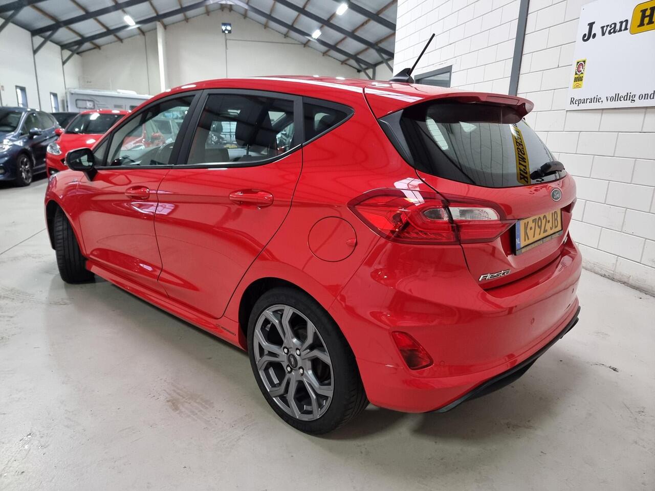 Ford FIESTA 1.0 EcoBoost Hybrid ST-Line X Navigatiesysteem | Parkeersensoren | Airconditioning (automatisch) | Cruise control