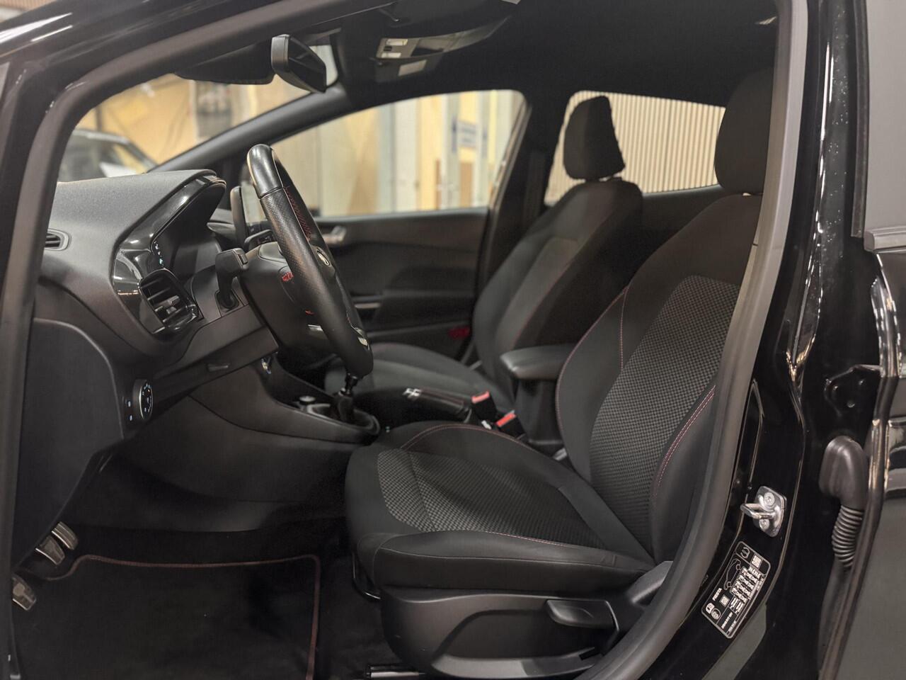 Ford FIESTA 1.0 EcoBoost ST-Line Climat Cruise Parkeersensoren DAB+ Dealeronderhouden 5drs