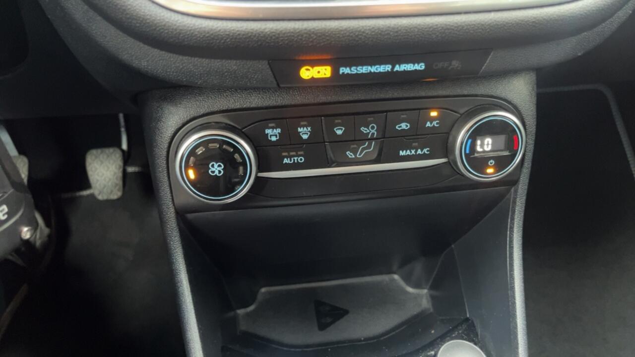 Ford FIESTA apple carplay 1.0 EcoB. Titanium